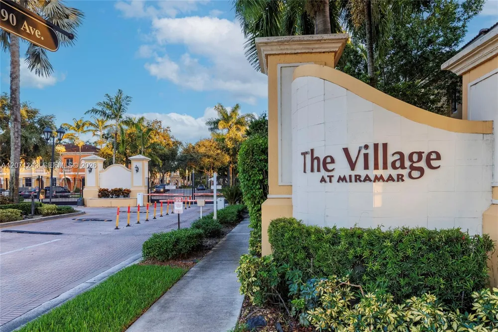 1810 SW 91st Ave Miramar, FL 33025