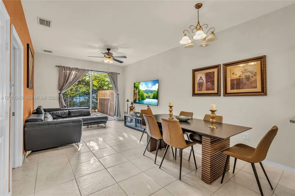 1810 SW 91st Ave Miramar, FL 33025