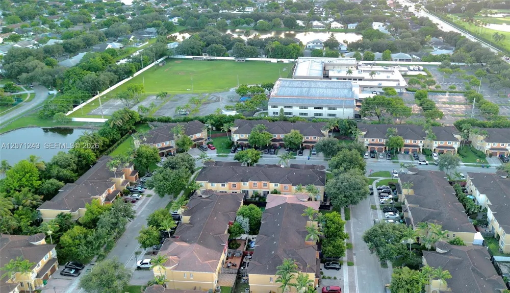 1810 SW 91st Ave Miramar, FL 33025