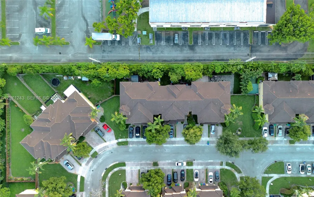 1810 SW 91st Ave Miramar, FL 33025