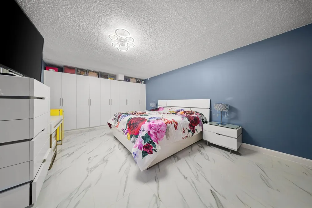 1524 FOREST LAKES CIRCLE #A West Palm Beach, FL 33406
