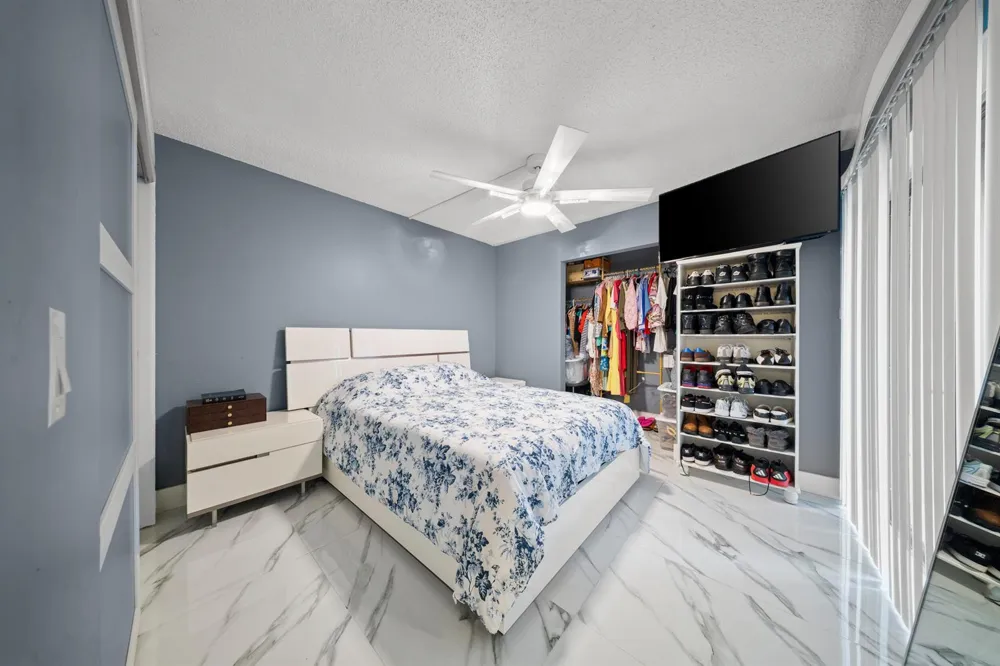 1524 FOREST LAKES CIRCLE #A West Palm Beach, FL 33406