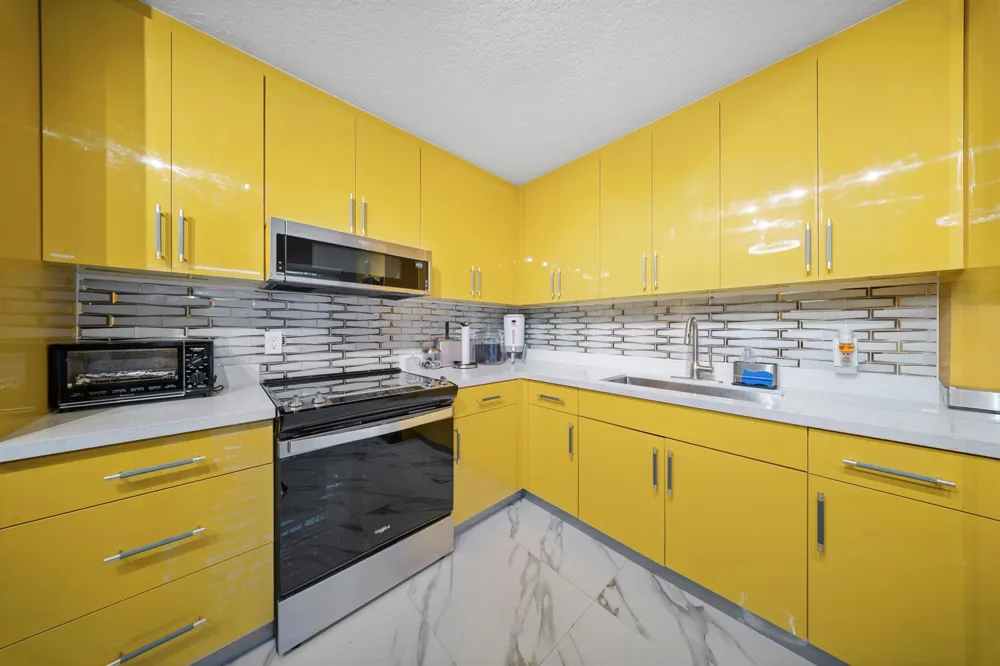 1524 FOREST LAKES CIRCLE #A West Palm Beach, FL 33406