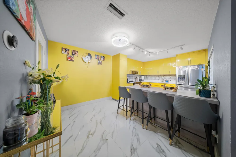 1524 FOREST LAKES CIRCLE #A West Palm Beach, FL 33406