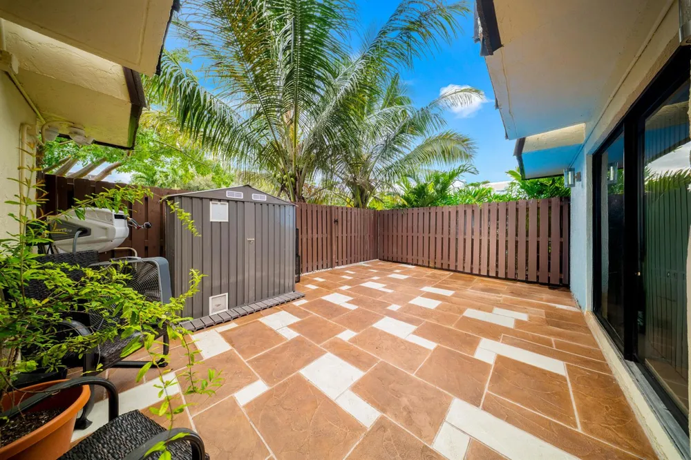 1524 FOREST LAKES CIRCLE #A West Palm Beach, FL 33406