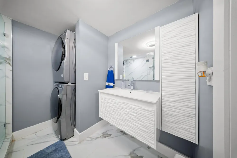 1524 FOREST LAKES CIRCLE #A West Palm Beach, FL 33406