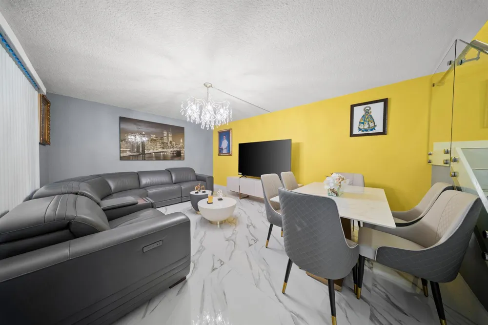 1524 FOREST LAKES CIRCLE #A West Palm Beach, FL 33406