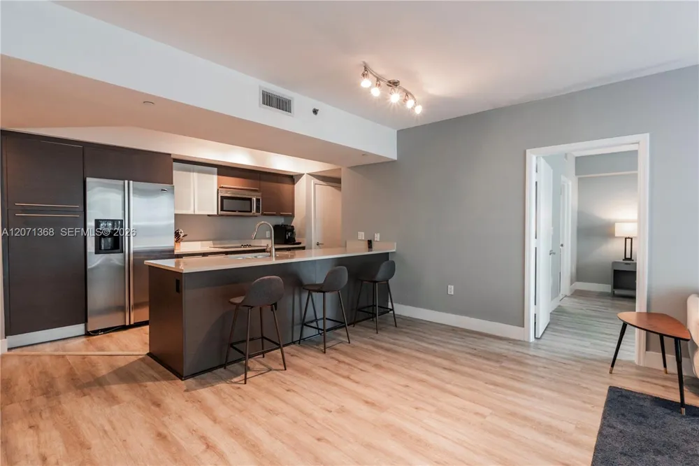 55 SE 6th St #1205 Miami, FL 33131