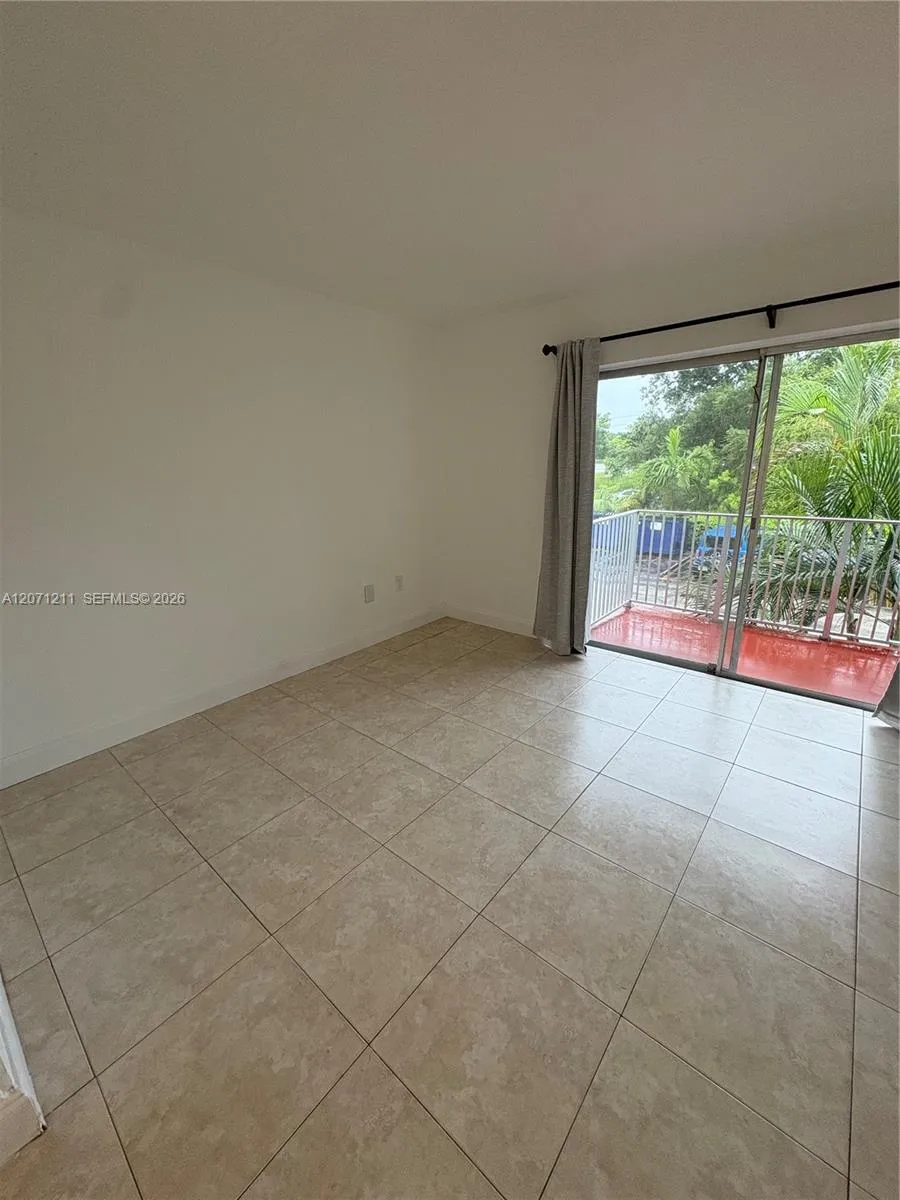 7403 SW 82nd St #207N Miami, FL 33143