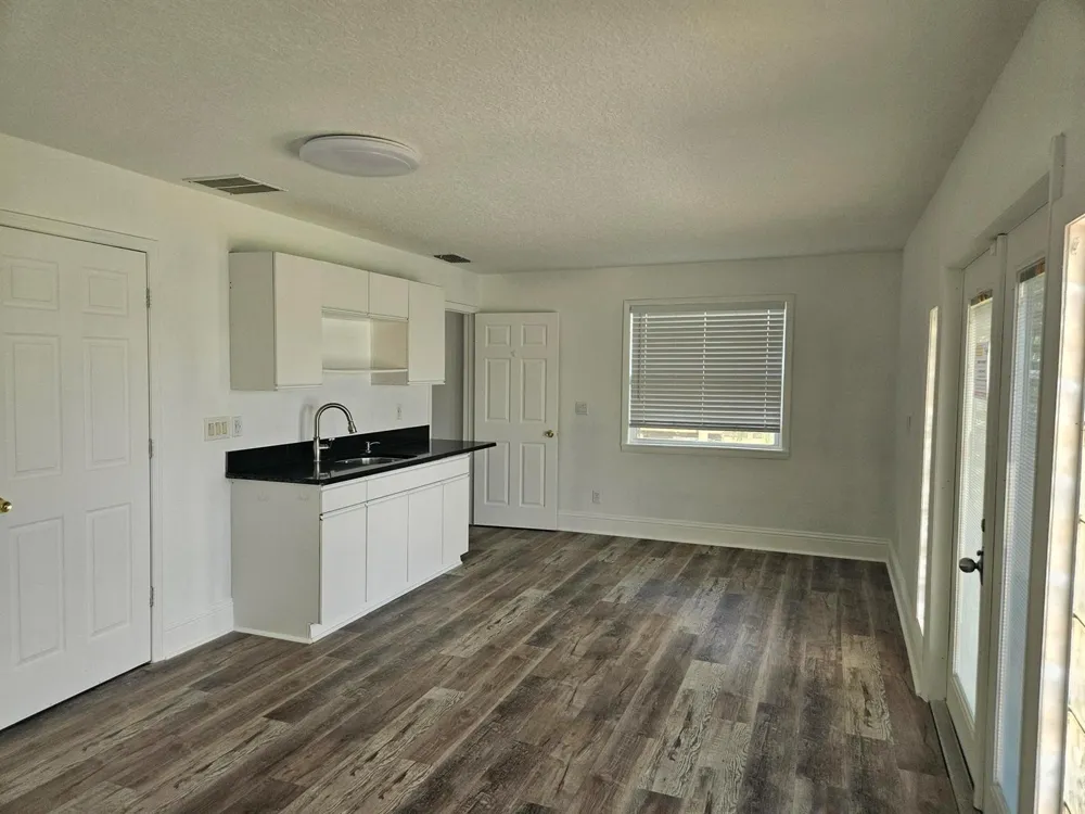 463 NW RAVENSWOOD LANE Port St. Lucie, FL 34983