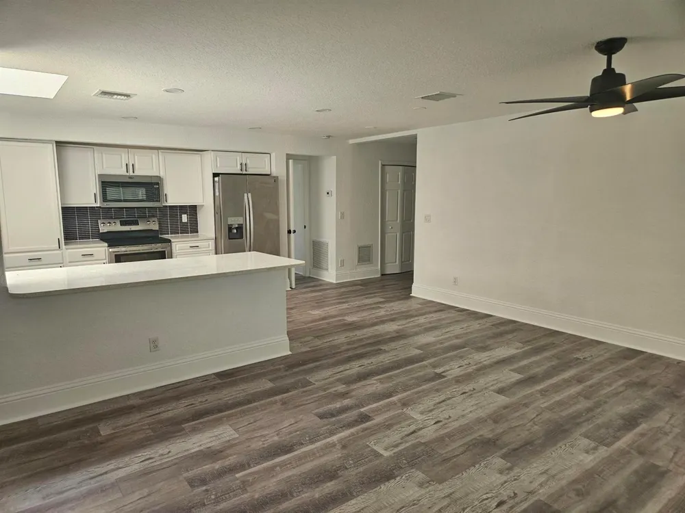463 NW RAVENSWOOD LANE Port St. Lucie, FL 34983