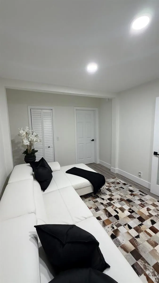 3668 Wilderness Way Coral Springs, FL 33065