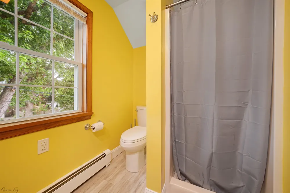 303 E Shell Bay Avenue Cape May Court House, NJ 08210