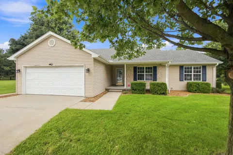 11398 Pine Court