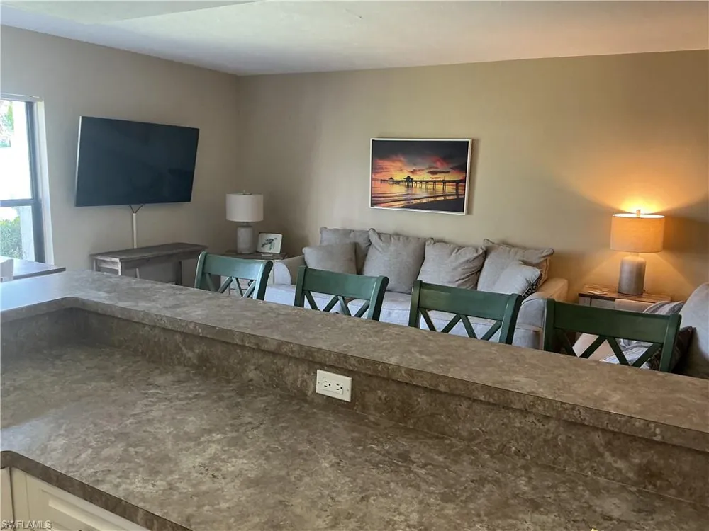 5550 Trailwinds Drive #615 Fort Myers, FL 33907