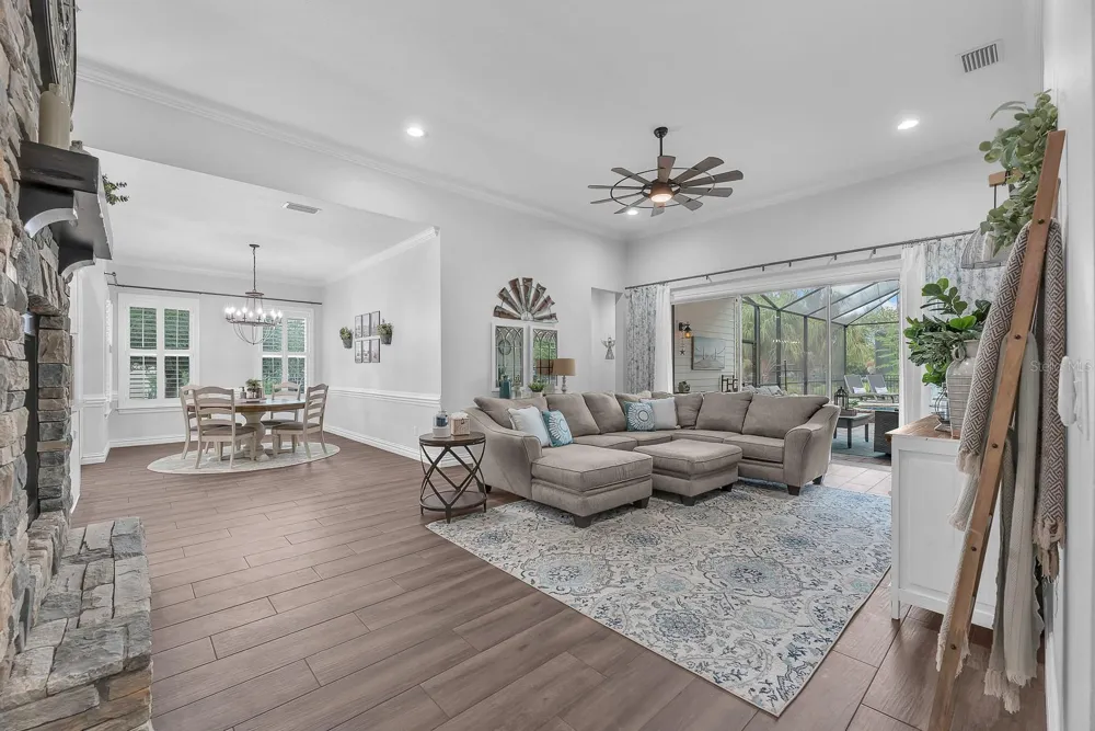 5202 ALAFIA FALLS DRIVE Lithia, FL 33547