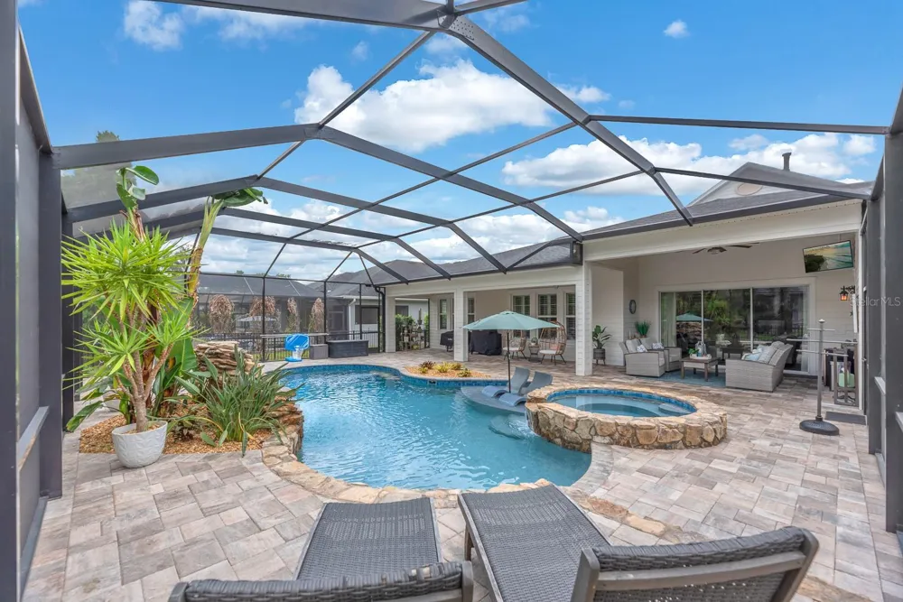 5202 ALAFIA FALLS DRIVE Lithia, FL 33547