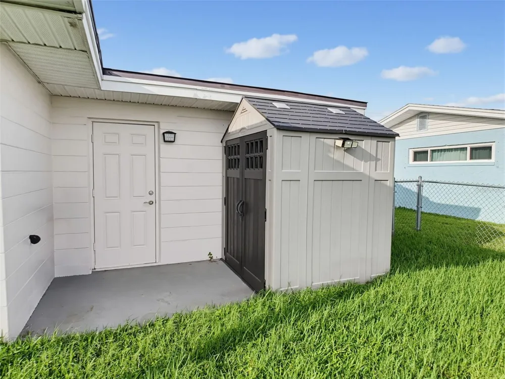 4044 HEADSAIL DRIVE New Port Richey, FL 34652