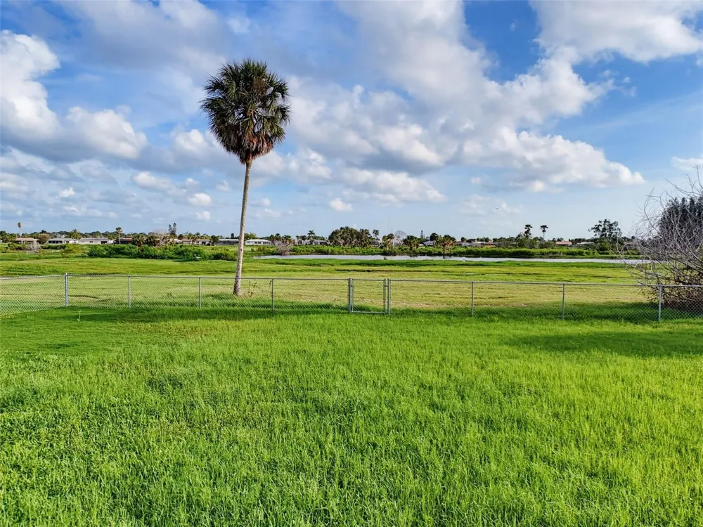 4044 HEADSAIL DRIVE New Port Richey, FL 34652