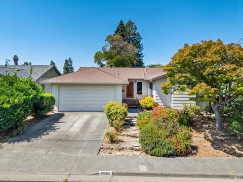 7555 Beverly Drive
