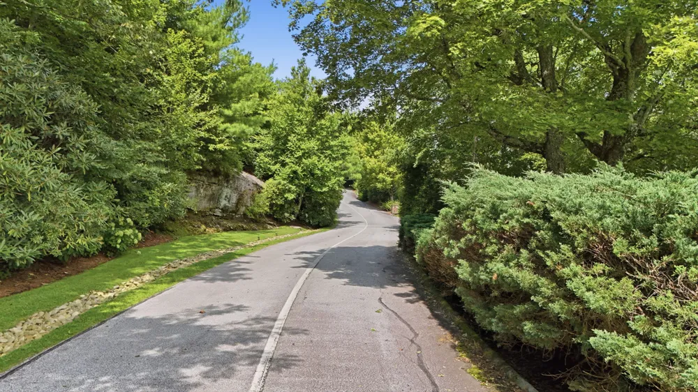 454 Upper Brushy Face Road Highlands, NC 28741