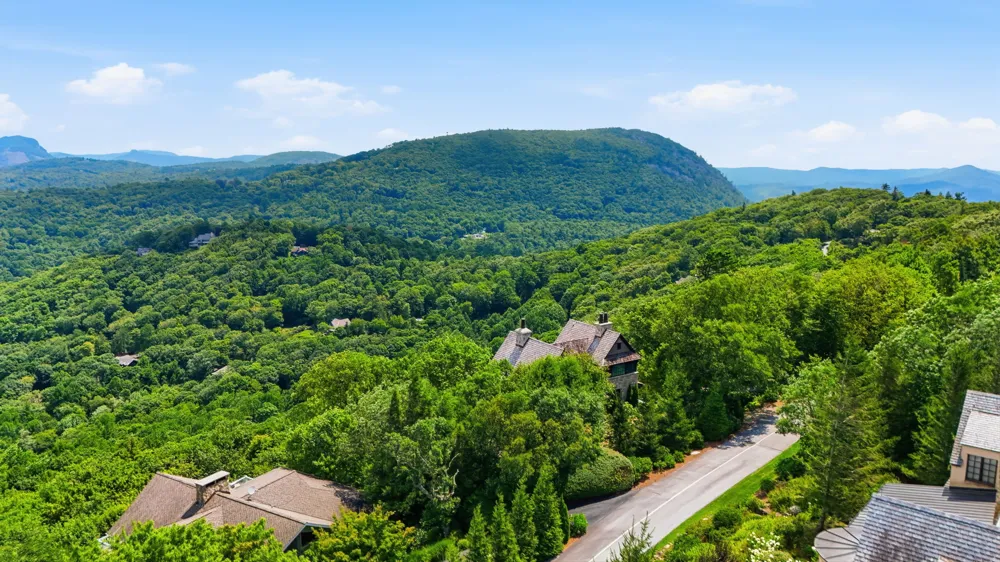454 Upper Brushy Face Road Highlands, NC 28741