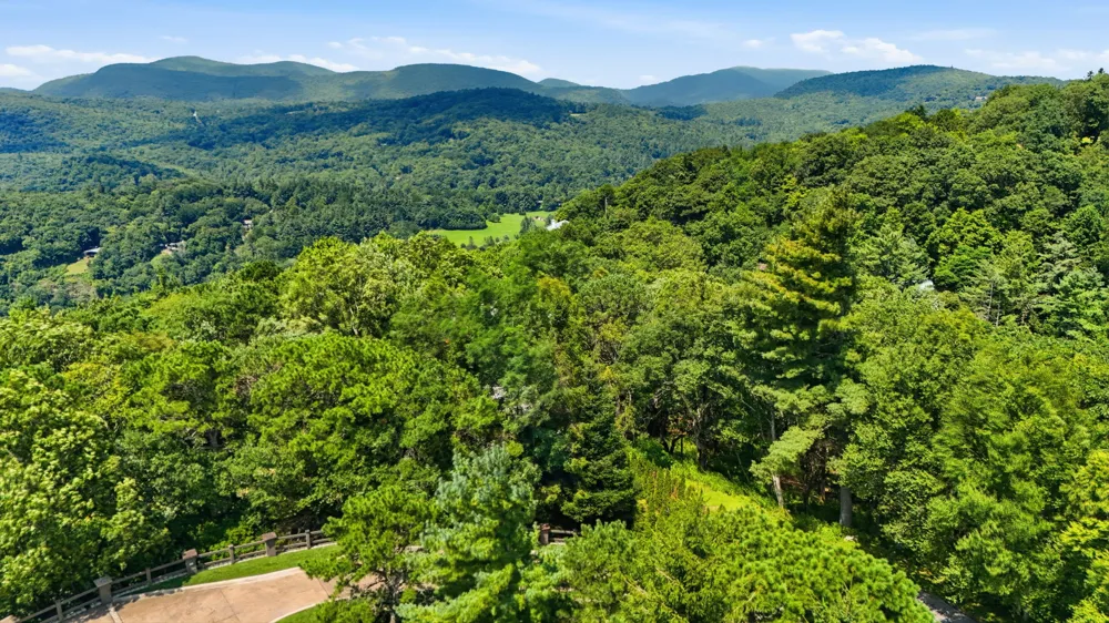 454 Upper Brushy Face Road Highlands, NC 28741