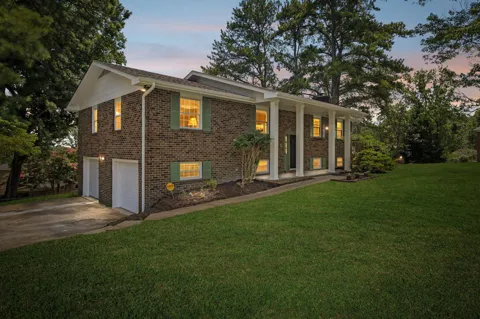 1200 Forest Green Drive
