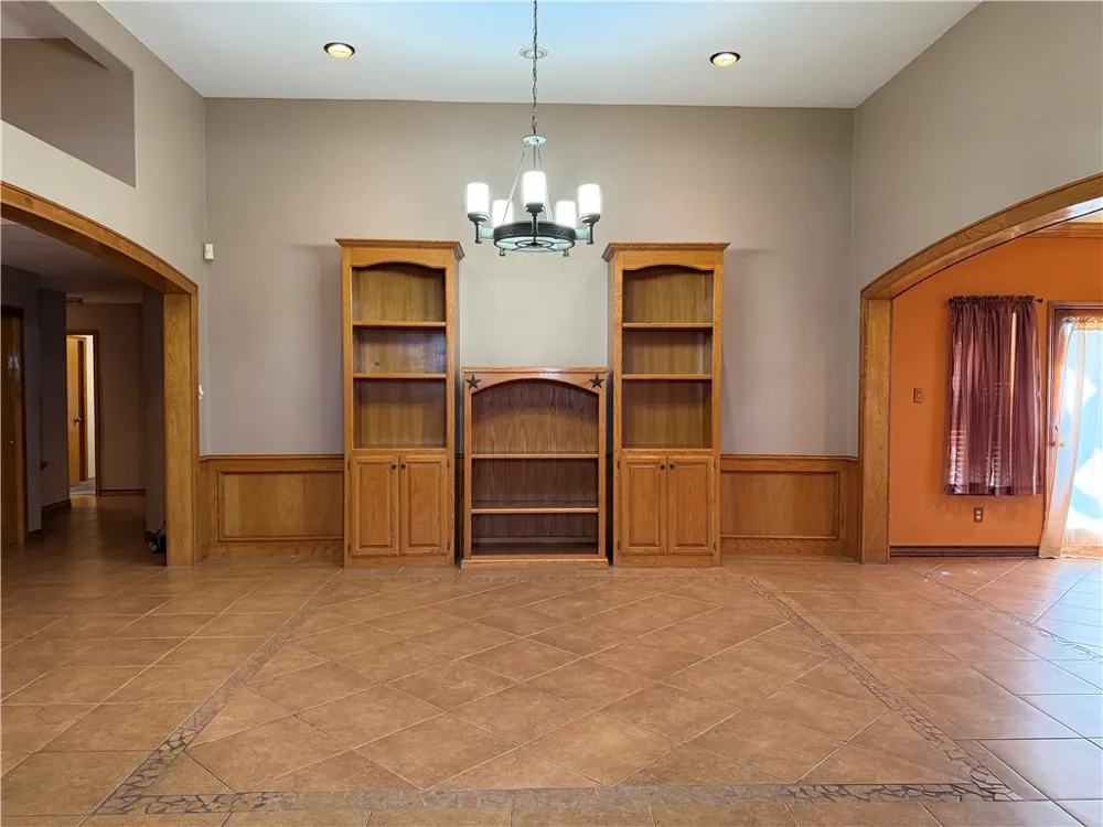 911 SW 11th Street Premont, TX 78375