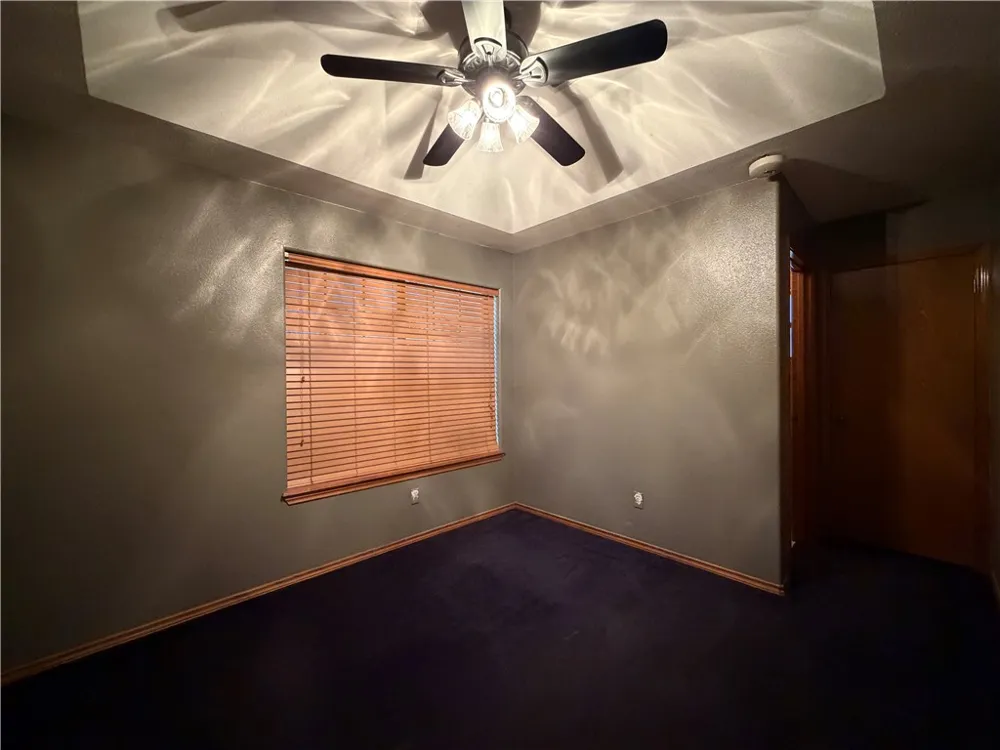 911 SW 11th Street Premont, TX 78375