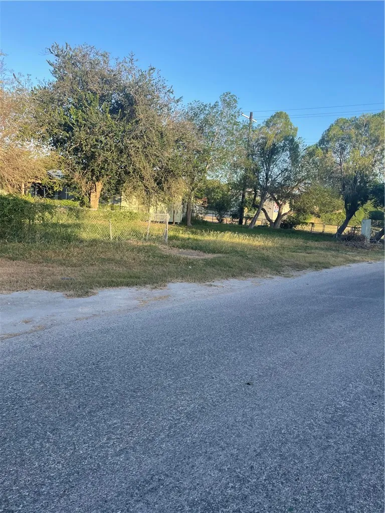 400 Kentucky Street Alice, TX 78332