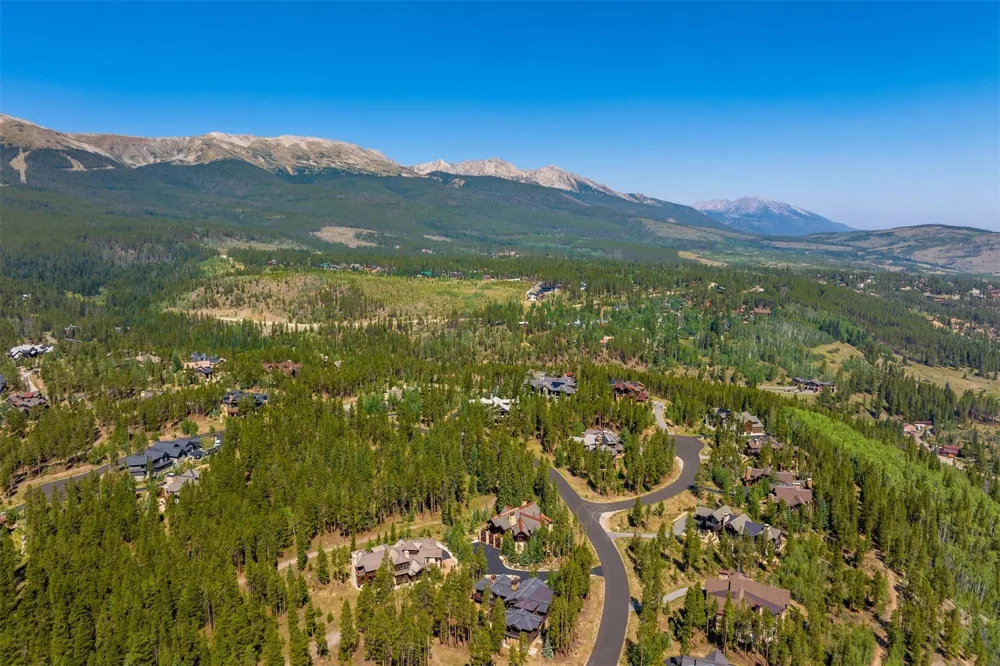 345 Peerless Drive Breckenridge, CO 80424