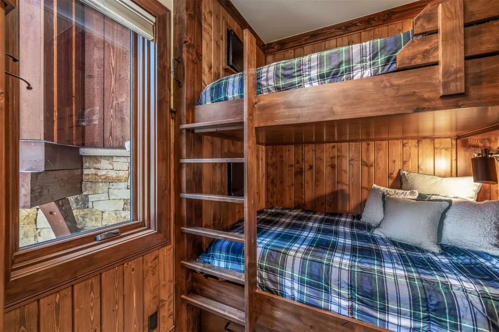 345 Peerless Drive Breckenridge, CO 80424