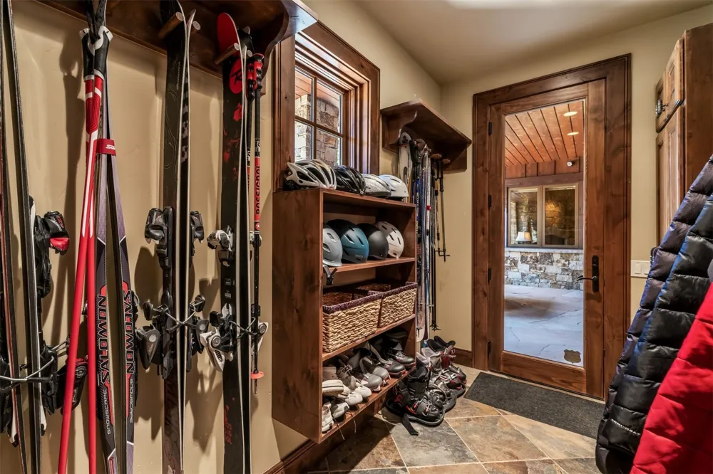 345 Peerless Drive Breckenridge, CO 80424