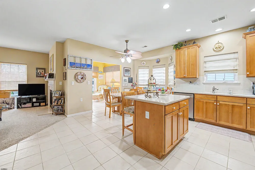 202 Lander Road Egg Harbor Township, NJ 08234