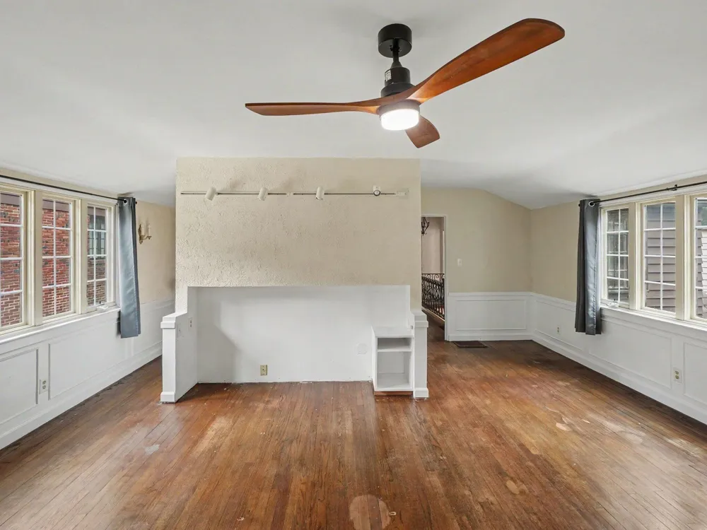 903 Briarcliff Road Jackson, MI 49203