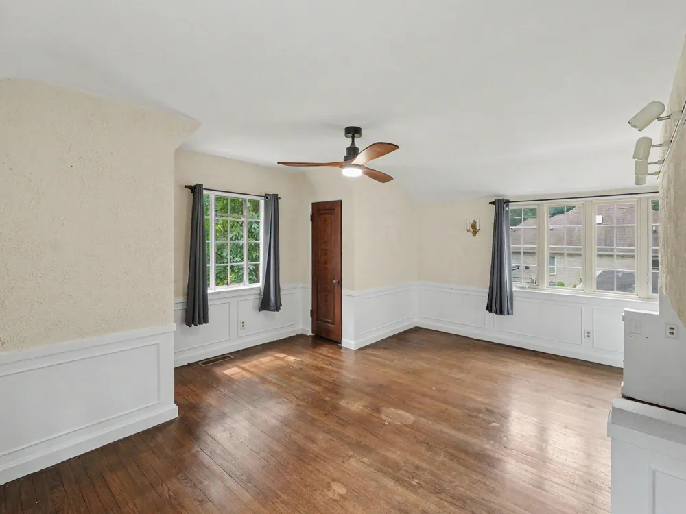 903 Briarcliff Road Jackson, MI 49203