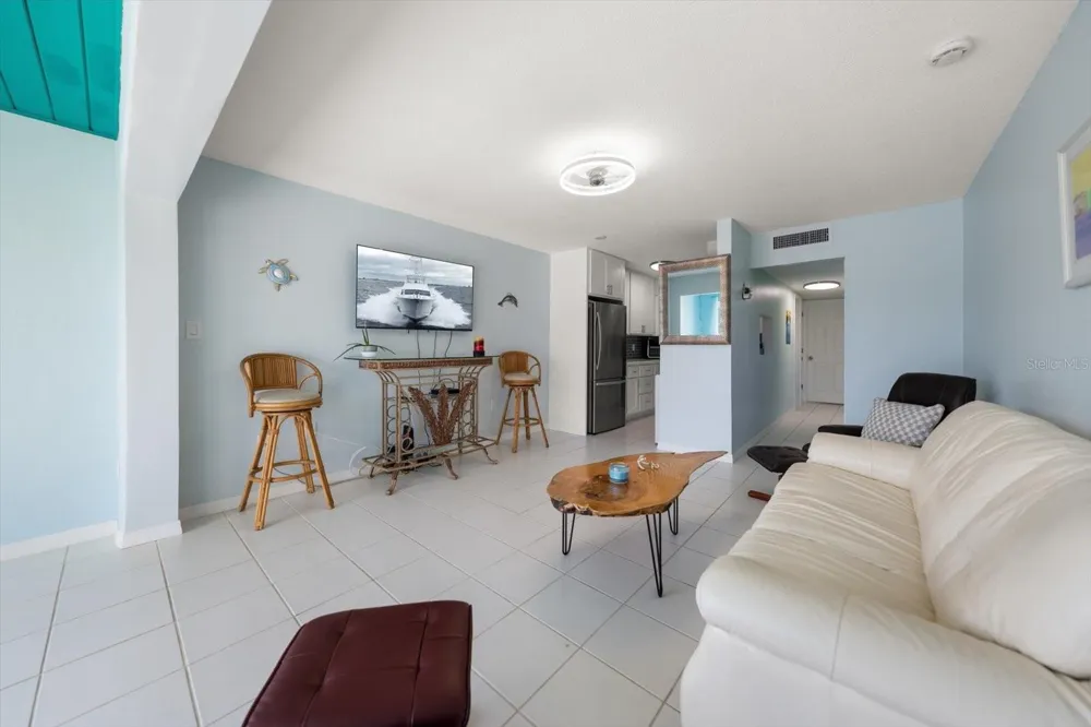 599 WESTWINDS DRIVE #9 Palm Harbor, FL 34683