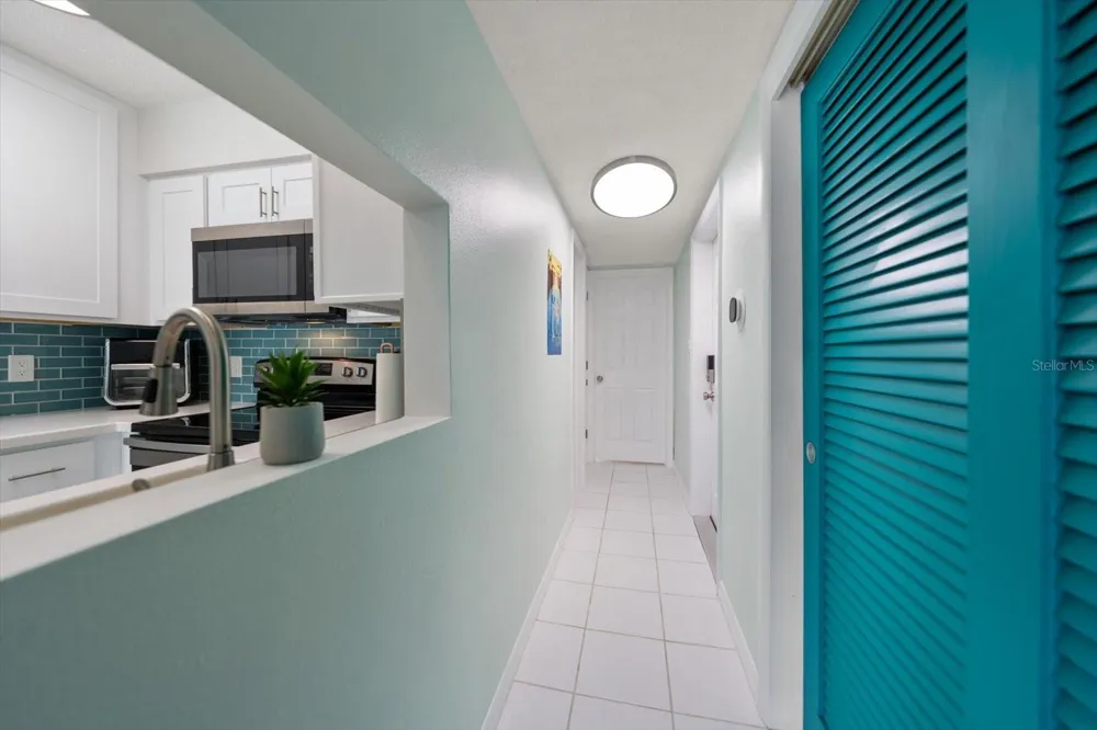 599 WESTWINDS DRIVE #9 Palm Harbor, FL 34683