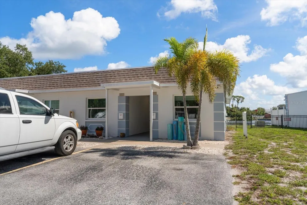 599 WESTWINDS DRIVE #9 Palm Harbor, FL 34683