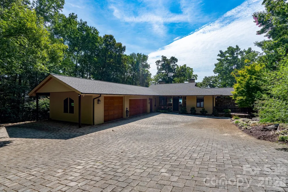 137 Windy Hill Cove New London, NC 28127