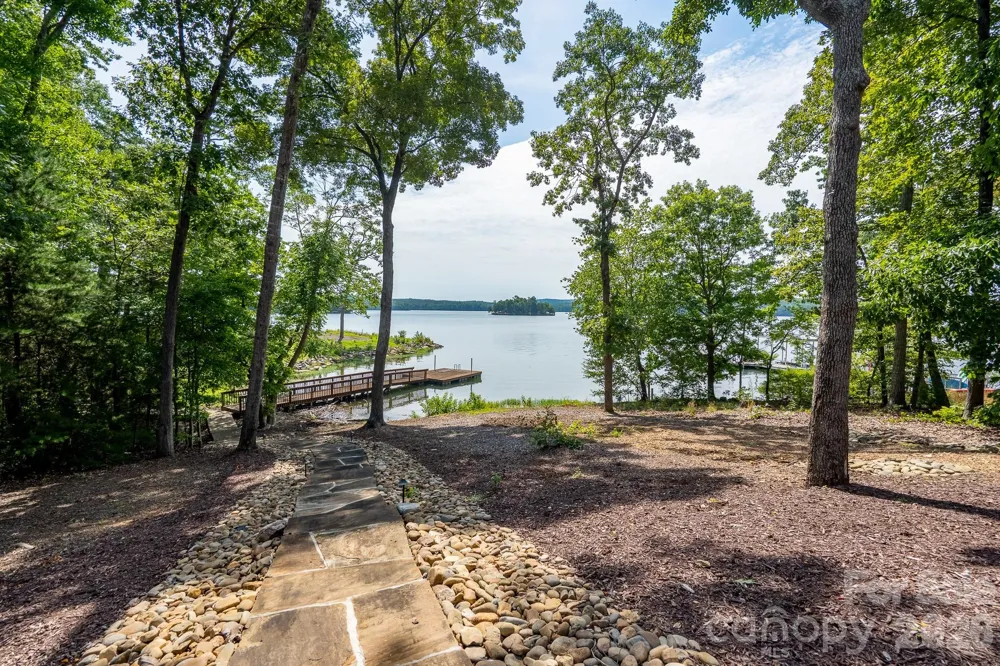 137 Windy Hill Cove New London, NC 28127