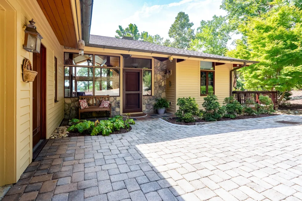 137 Windy Hill Cove New London, NC 28127