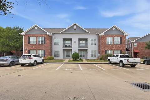 801 Luther Street W #405