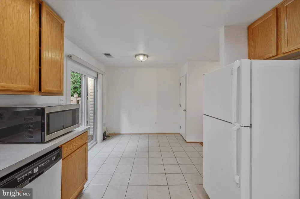 14844 EDMAN CIRCLE Centreville, VA 20121