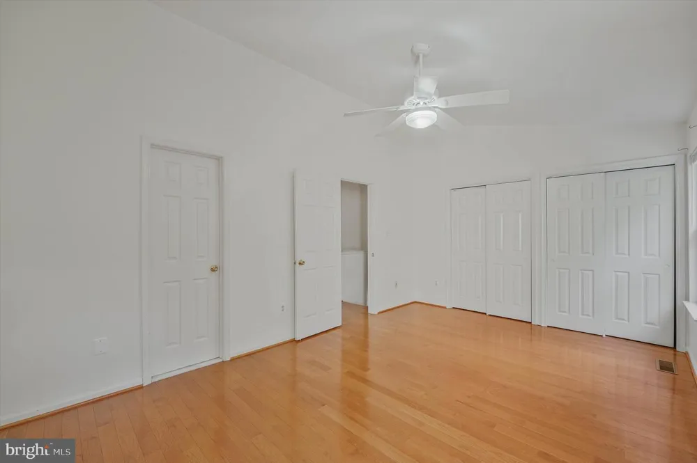 14844 EDMAN CIRCLE Centreville, VA 20121