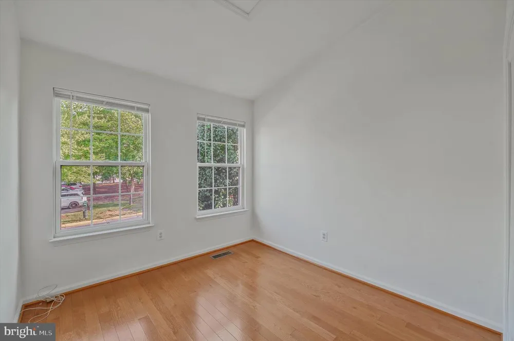 14844 EDMAN CIRCLE Centreville, VA 20121