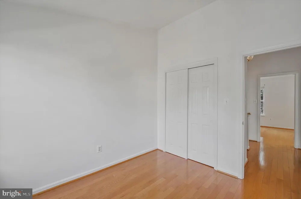 14844 EDMAN CIRCLE Centreville, VA 20121