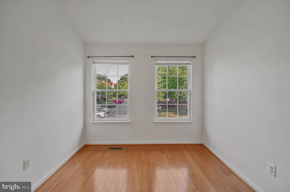 14844 EDMAN CIRCLE Centreville, VA 20121