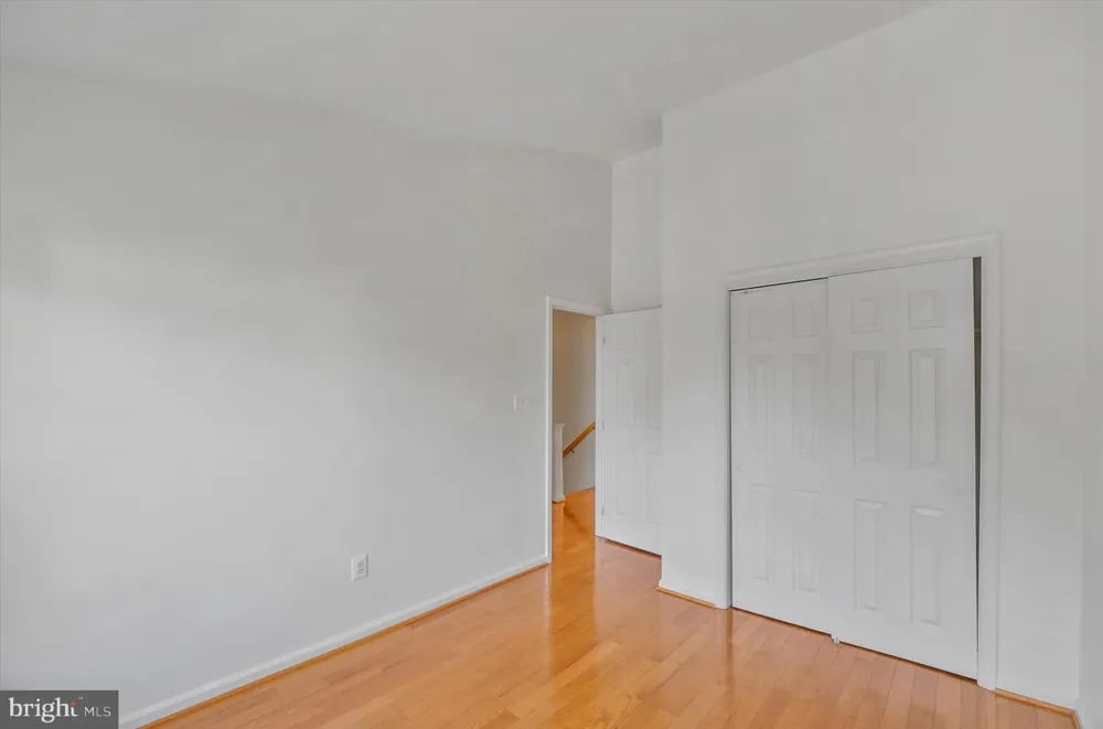 14844 EDMAN CIRCLE Centreville, VA 20121